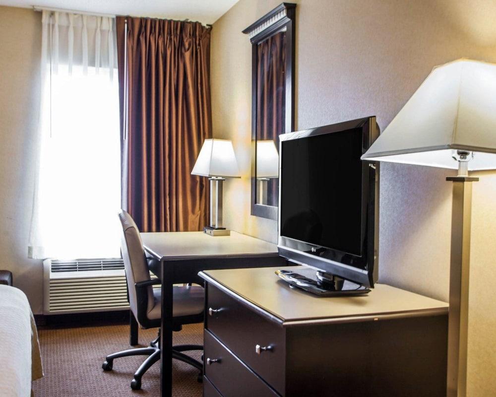 Quality Inn Aurora - Naperville Area Exterior photo