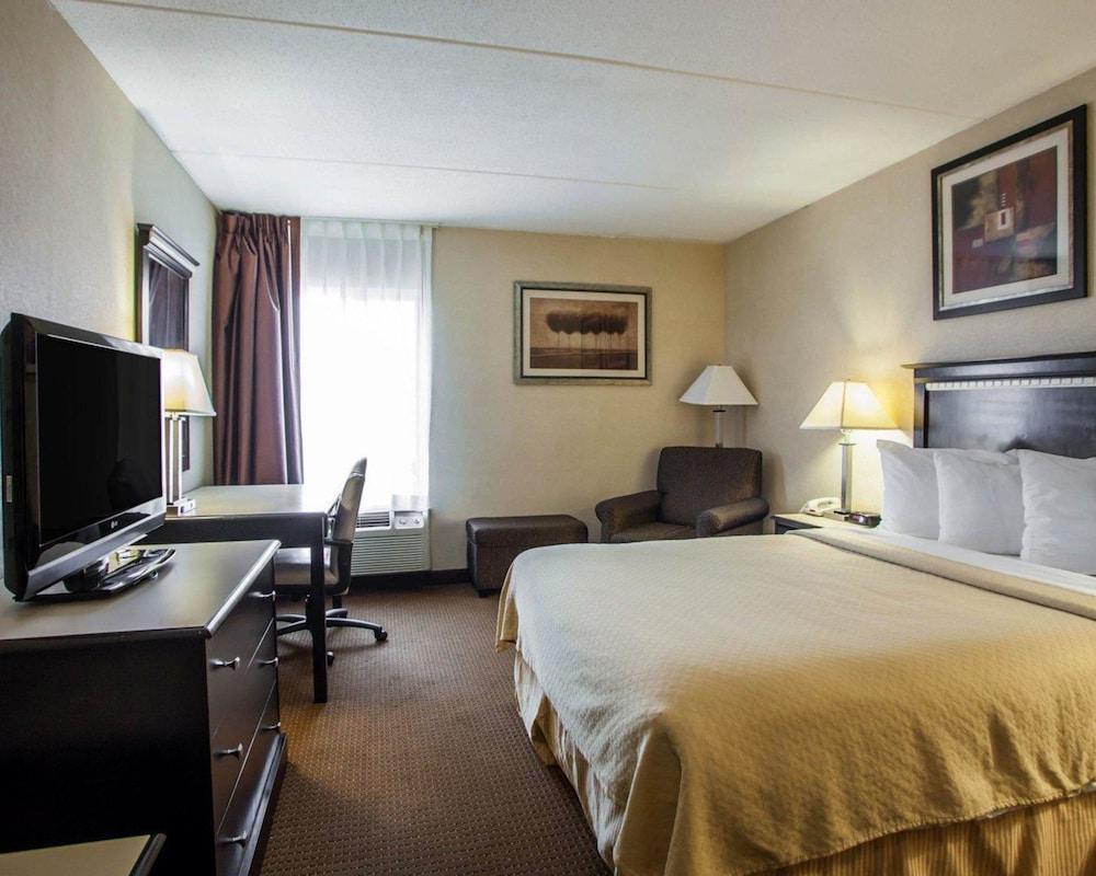Quality Inn Aurora - Naperville Area Exterior photo