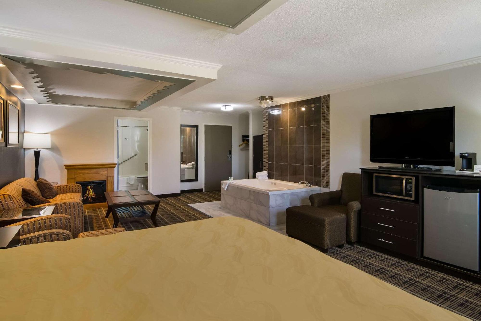 Quality Inn Aurora - Naperville Area Exterior photo